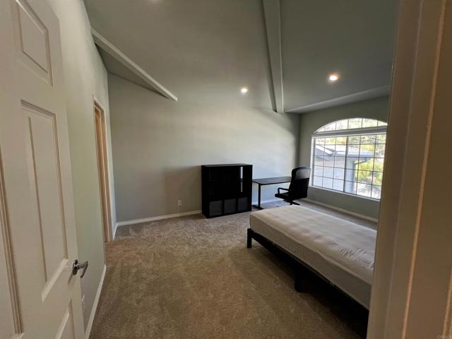 Detail Gallery Image 9 of 21 For 8597 via  Mallorca #E,  La Jolla,  CA 92037 - 2 Beds | 2 Baths