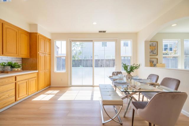 Image 5 of 40 For 1642 Welford Cir