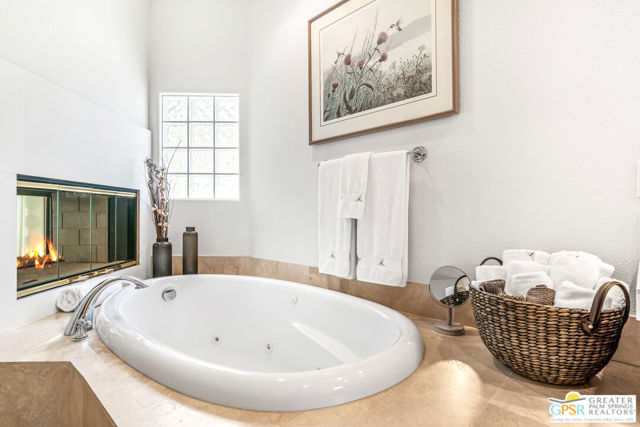 2857 Greco Court, Palm Springs CA: https://media.crmls.org/mediaz/e3ed3682-b20d-49a1-b396-fd74fa59c608.jpg