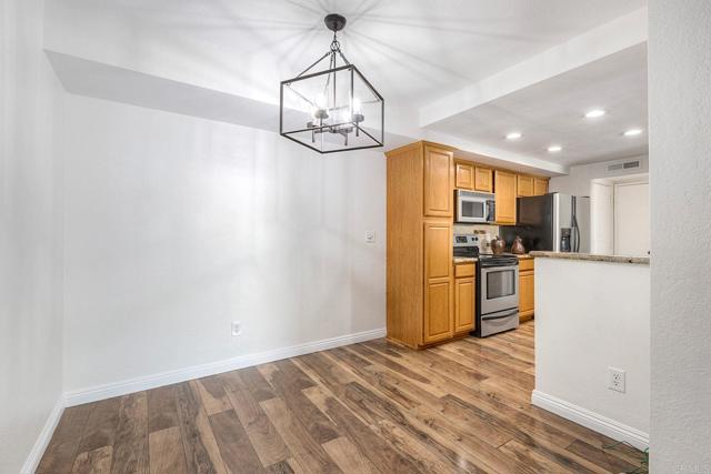 Detail Gallery Image 12 of 29 For 1010 E Washington Ave #73,  Escondido,  CA 92025 - 2 Beds | 1 Baths