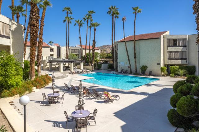 1552 S Camino Real, Palm Springs CA: https://media.crmls.org/mediaz/e3ef80eb-8749-44a7-9465-f42f3b773311.jpg