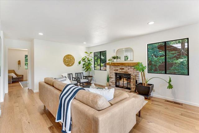 641 Marion Avenue, Ben Lomond CA: https://media.crmls.org/mediaz/e3efd220-d63a-4bac-bee7-b0b2a8351e90.jpg