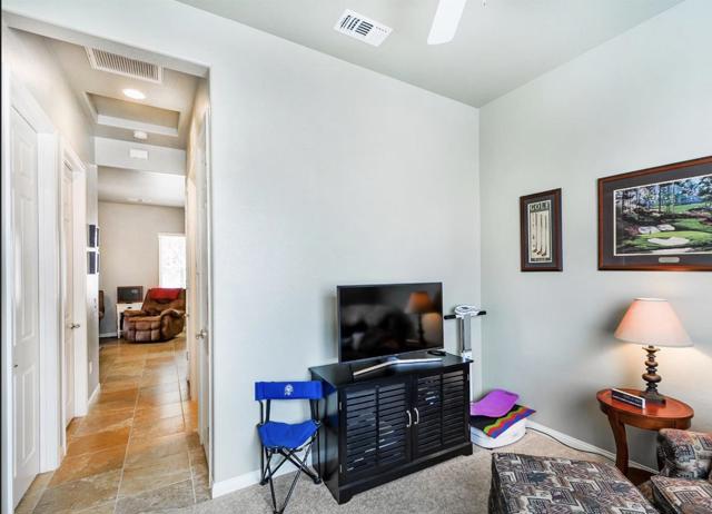 81690 Avenida Alturas, Indio CA: https://media.crmls.org/mediaz/e3efe637-a41c-4cad-be8a-5f634843849b.jpg