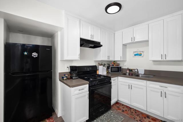 3754 56 Riviera Dr, La Mesa CA: https://media.crmls.org/mediaz/e3f068e8-6784-457f-8702-9283e9d3ccf1.jpg