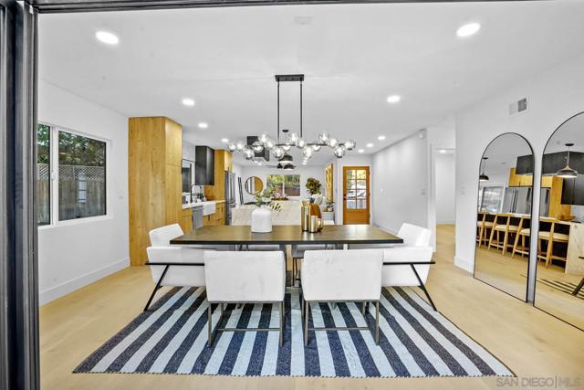 Image 7 of 40 For 7210 Hamlet Ct