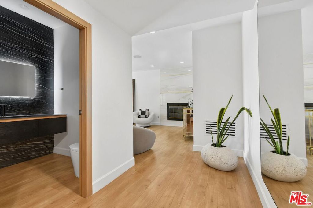 MLS #26915335 image #8