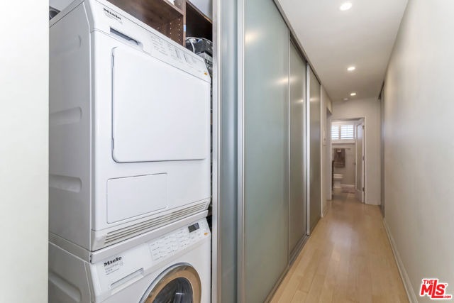 1221 N Kings Road, West Hollywood CA: https://media.crmls.org/mediaz/e3f11606-8d94-4078-907b-d114159ec6d4.jpg