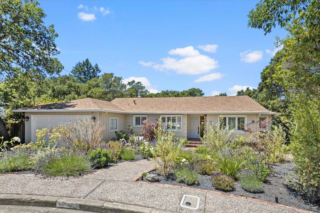 35 Tulip Court