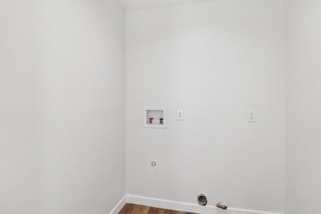 Image 38 of 65 For 589 Tyrone Street