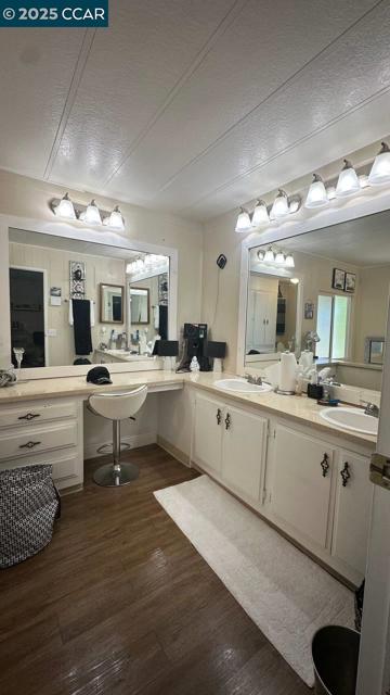 367 Ravine Cir, Rancho Cordova CA: https://media.crmls.org/mediaz/e3f50c91-600a-4e84-a04f-874746a788cc.jpg