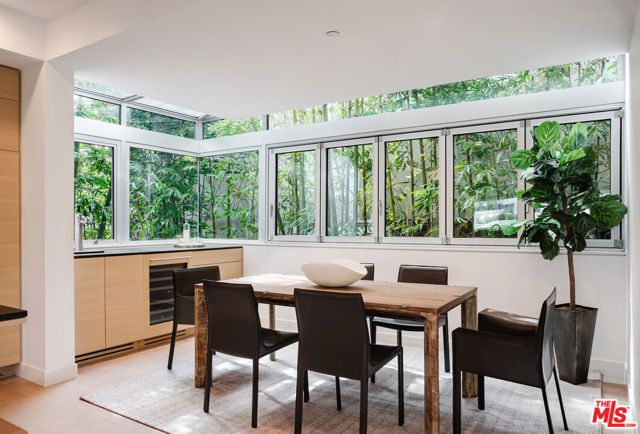 532 6th Street, Manhattan Beach CA: https://media.crmls.org/mediaz/e3f585e2-1121-4359-8331-95a28d4ad2c8.jpg