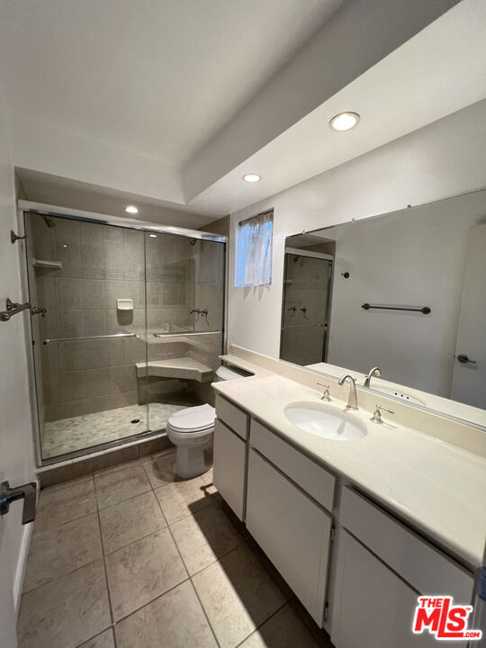 16650 Rinaldi Street, Granada Hills CA: https://media.crmls.org/mediaz/e3f717d0-8deb-41cd-921b-36a3fa22bd27.jpg