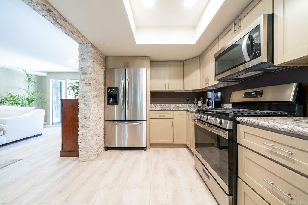 4016 Layang Layang Circle - photo 17