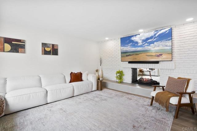 7255 Volta Court, San Diego CA: https://media.crmls.org/mediaz/e3f8a7af-0b66-4343-a539-12f5157eaff4.jpg
