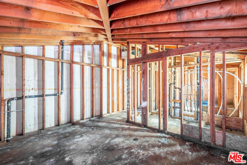 MLS #25522577 image #14