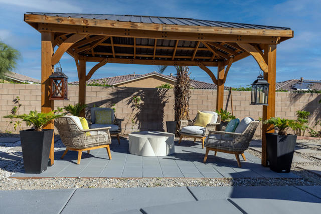 74110 Academy Lane E, Palm Desert, CA 92211