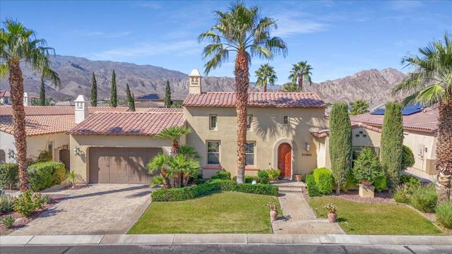 57865 Rosewood Court, La Quinta CA: https://media.crmls.org/mediaz/e3faa1da-a867-4d2e-b14e-f5d59514a166.jpg