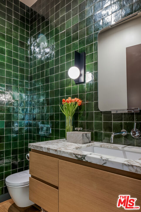 Drew Fenton | 1030 Somera Road Los Angeles CA | MLS: 7216048