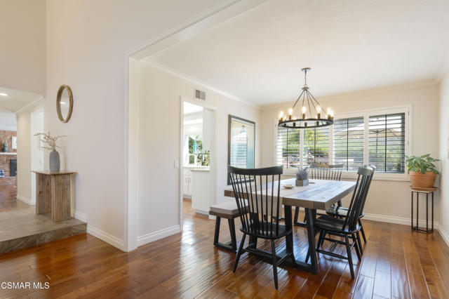Image 6 of 33 For 6564 Woodcrest Place
