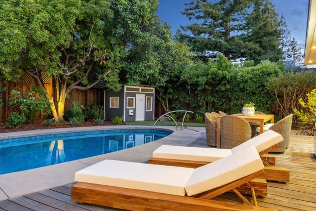 28 Politzer Drive, Menlo Park CA: https://media.crmls.org/mediaz/e3fb5b5e-02aa-483c-848c-a037f32ee2a5.jpg