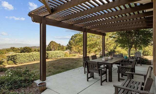 21100 Paseo Montana, Murrieta CA: https://media.crmls.org/mediaz/e3fc8604-72e4-4f3e-952c-f81b898ee8f3.jpg