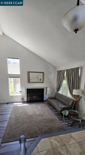 1011 Amanda Cir, Brentwood CA: https://media.crmls.org/mediaz/e3fca93b-1a07-456e-b66d-0753b284534a.jpg