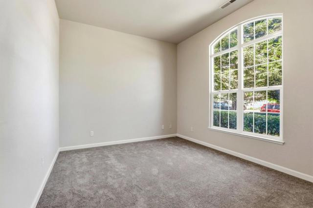 Image 22 of 44 For 631 Elm Avenue