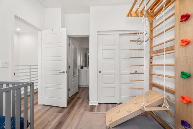 10416 Adamson Way, San Diego CA: https://media.crmls.org/mediaz/e3fe980b-f00e-471e-94ab-ba6f952091ce.jpg