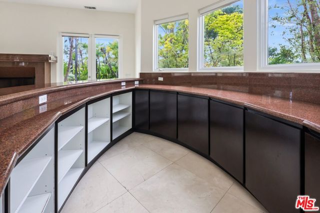 2470 Venus Drive, Los Angeles CA: https://media.crmls.org/mediaz/e3fef5d1-75c4-4ae9-9b7a-2c9665f1c8b8.jpg