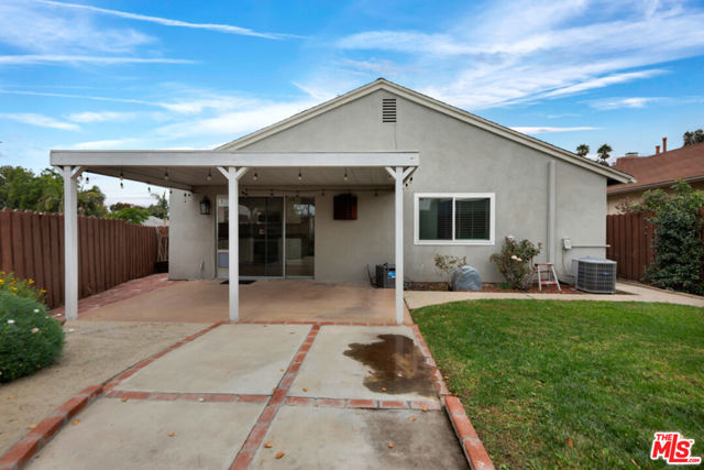 13480 Laurelhurst Road, Moorpark CA: https://media.crmls.org/mediaz/e3ff500b-9e87-4ab8-b518-87f2181d2ae8.jpg