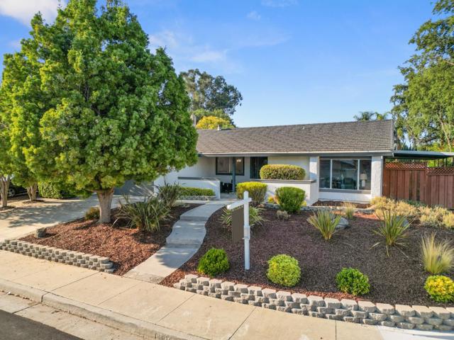 6143 Corte De Belleza, San Jose CA: https://media.crmls.org/mediaz/e3fff63b-4e7f-4db1-96da-497d348cf14d.jpg