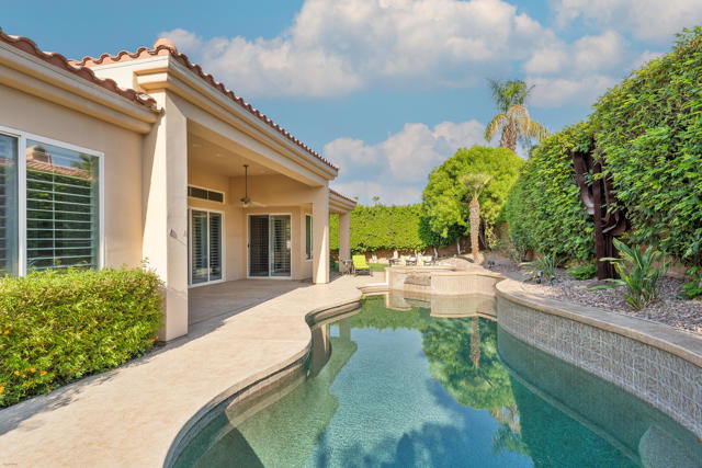 77363 Sky Mesa Lane, Indian Wells CA: https://media.crmls.org/mediaz/e4002aaf-c259-4583-9158-85a4d69a3bb9.jpg