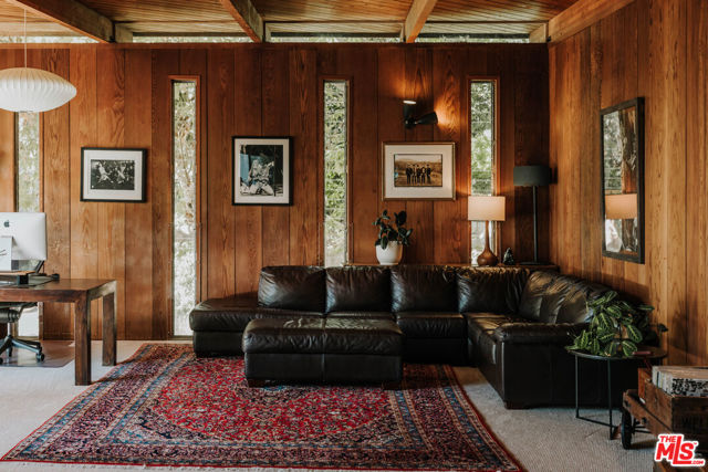 630 Hightree Road, Santa Monica CA: https://media.crmls.org/mediaz/e4004605-f400-410e-8d2f-264a2bbeb68d.jpg