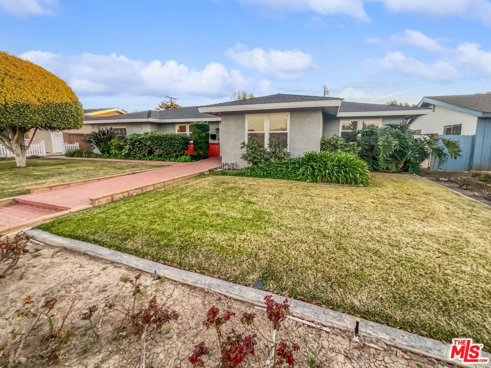 1210 E Meats Avenue