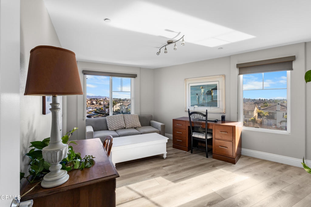 MLS #V1-33701 image #30