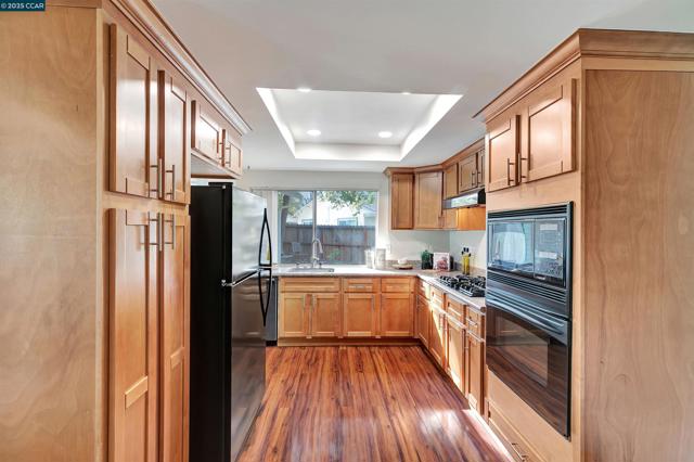 19 Marques Pl, Danville CA: https://media.crmls.org/mediaz/e400a107-9d1f-43c1-a39c-a33941311a56.jpg
