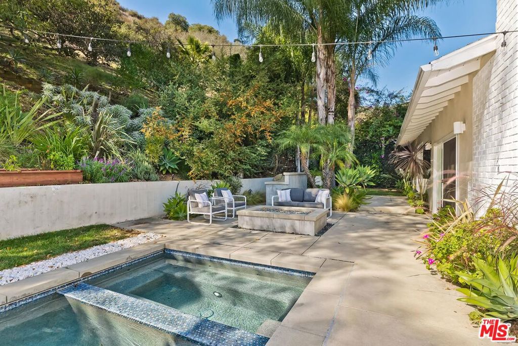 Thumbnail 25