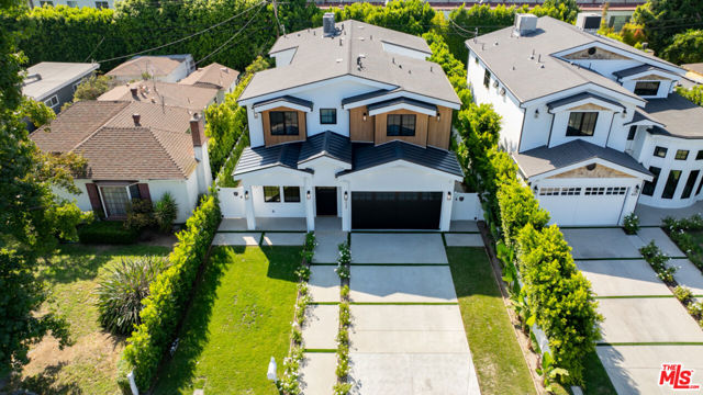 4539 Longridge Avenue, Sherman Oaks CA: https://media.crmls.org/mediaz/e4027bad-de49-406f-97a8-b6871971f6cb.jpg