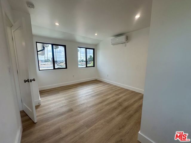 5414 S Mullen Avenue, Los Angeles CA: https://media.crmls.org/mediaz/e402db83-9598-48fb-a55c-4bee507780c2.jpg