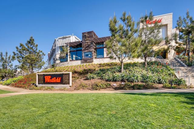 7160 Shoreline Dr, San Diego CA: https://media.crmls.org/mediaz/e403dee1-1d65-45da-93eb-7a40d92fe8aa.jpg