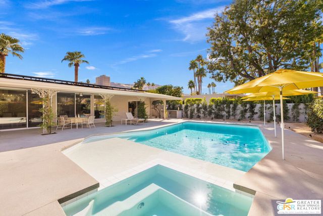 2367 S Yosemite Drive, Palm Springs CA: https://media.crmls.org/mediaz/e404e90d-a564-4b7c-8de2-0cb4b336dc5c.jpg
