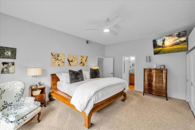 18 Hilton Head Drive, Rancho Mirage CA: https://media.crmls.org/mediaz/e40605c8-7072-4735-8e6f-0184bf217e35.jpg