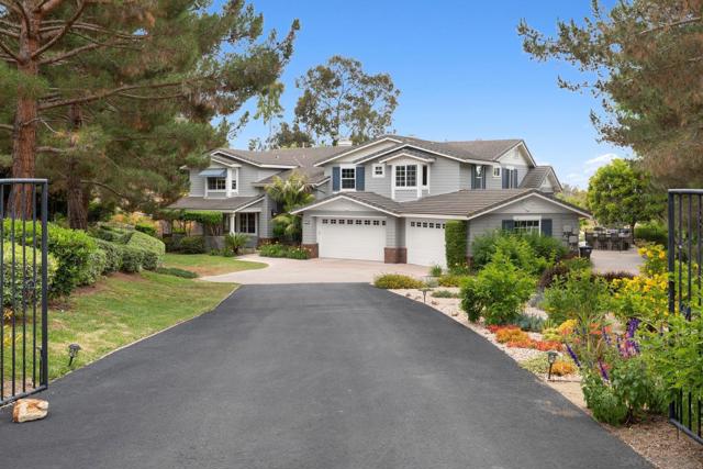 521 Latigo Row, Encinitas CA: https://media.crmls.org/mediaz/e4061c2e-99c8-43b4-ae27-01576fab6efc.jpg