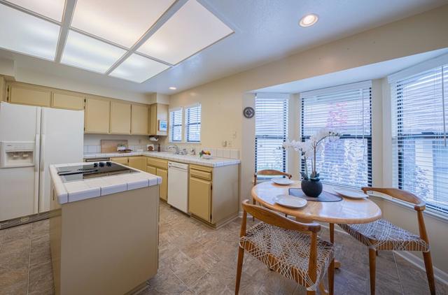 3016 Ransford Circle, Pacific Grove CA: https://media.crmls.org/mediaz/e408ec92-7146-4f0d-b056-ac4d0952ca3e.jpg