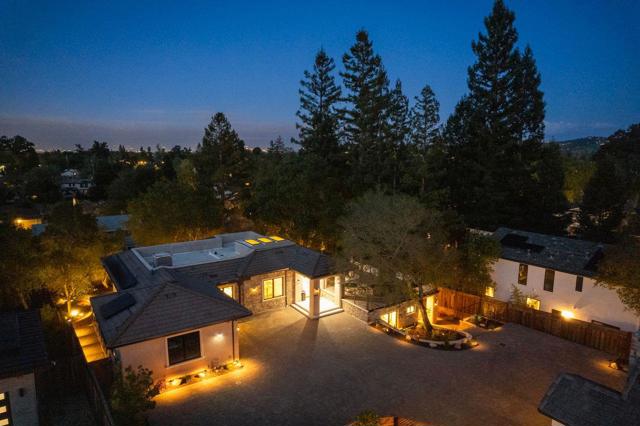 18061 Saratoga Los Gatos Road, Monte Sereno CA: https://media.crmls.org/mediaz/e40907f3-9748-402f-a606-27229209d0a5.jpg