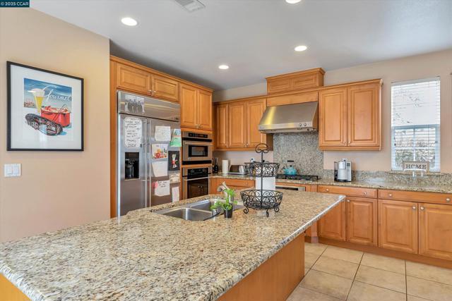 1489 Menton St, Danville CA: https://media.crmls.org/mediaz/e4090afb-600f-4035-b077-b2901b9b1395.jpg