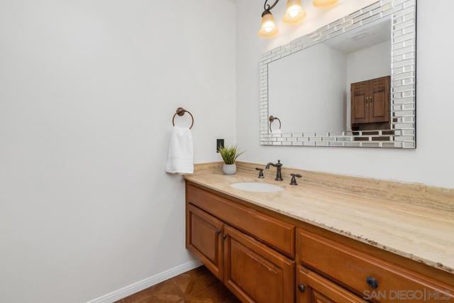 12847 Abra Pl, San Diego CA: https://media.crmls.org/mediaz/e40920d6-51d6-4416-8c89-94b6d97589a1.jpg