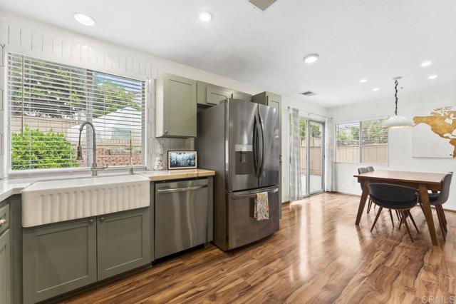 305 Cobblestone Place, Santee CA: https://media.crmls.org/mediaz/e40c21a7-43e5-44e9-b05c-d9cc678a5b06.jpg