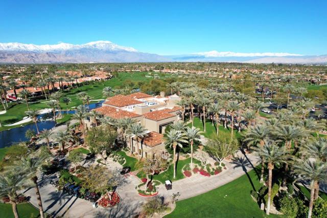 502 Desert Holly Drive, Palm Desert CA: https://media.crmls.org/mediaz/e40c36b1-14f5-4faa-bc91-6e2eeb19ebcb.jpg