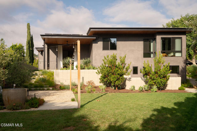821 Emerson Street, Thousand Oaks CA: https://media.crmls.org/mediaz/e40e1c2d-2b65-41f1-ab10-9f2cd7123c9e.jpg